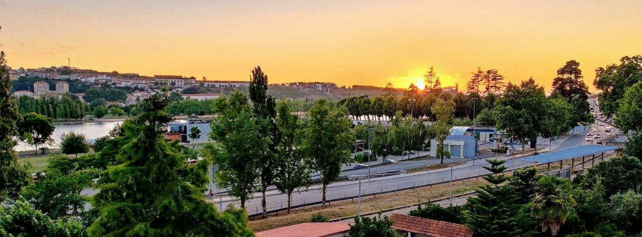 Stylish And Elegant Studio - Best View And Location In Coimbra Downton Bagian luar foto